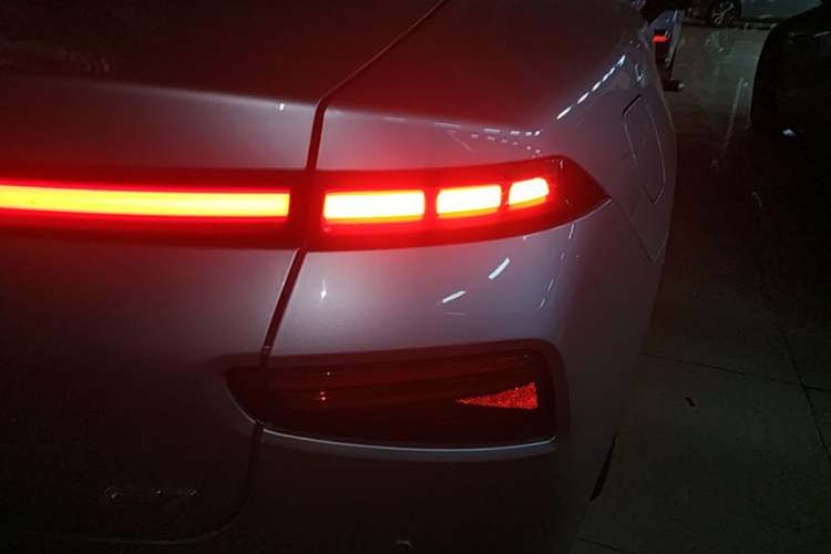 Used XPeng P7 2021 480N Right Rear Taillight