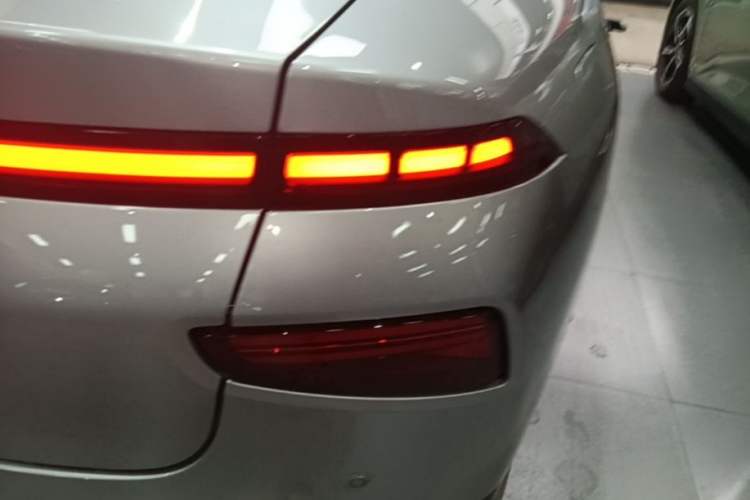 Used XPeng P7 2021 480N Right Rear Taillight