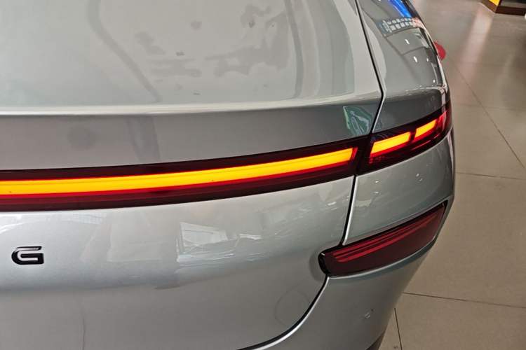 Used XPeng P7 2021 480N Right Rear Taillight
