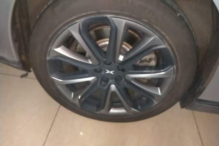 Used XPeng P7 2021 480N Right Rear Wheel Hub
