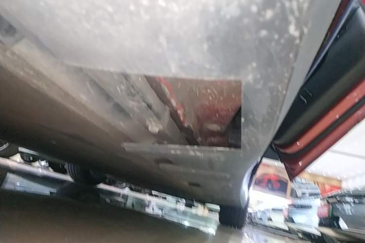 Used XPeng P7 2021 562E Pengyi Performance Edition Right Side Sill