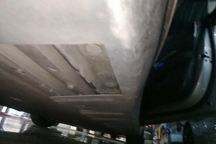 Used XPeng P7 2021 480N Right Side Sill