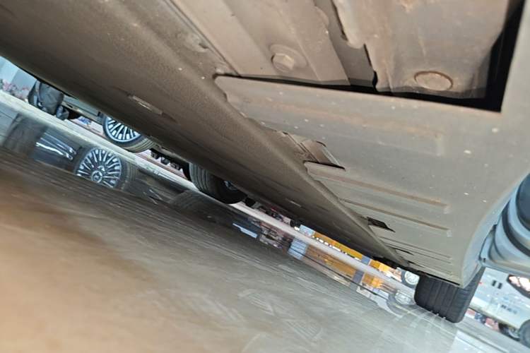 Used XPeng P7 2021 480N Right Side Sill