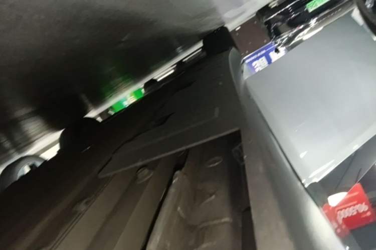 Used XPeng P7 2021 480N Right Side Sill