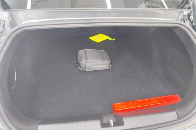 Used XPeng P7 2021 480E Trunk