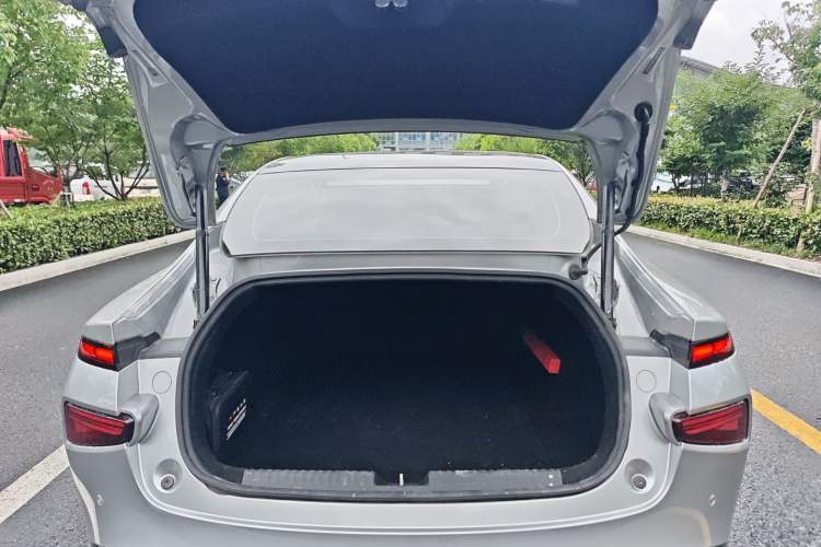Used XPeng P7 2021 480N Trunk
