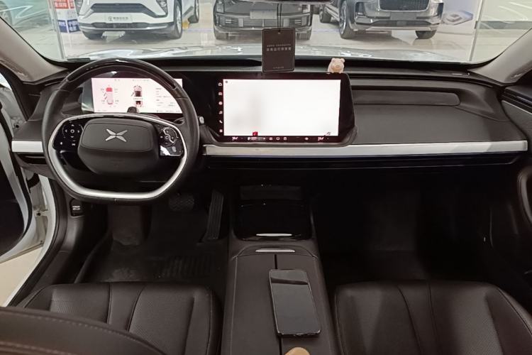 Used XPeng P7 2021 480N Center Console