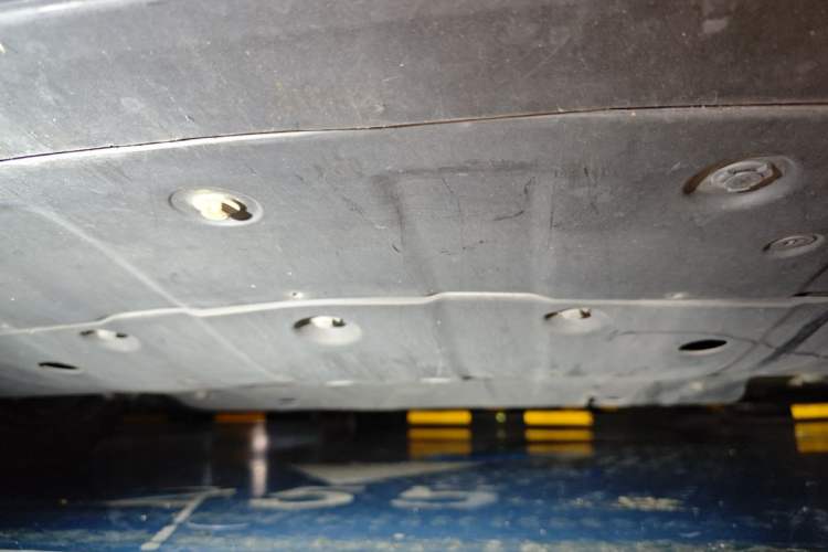 Used XPeng P7 2021 670G Chassis Front
