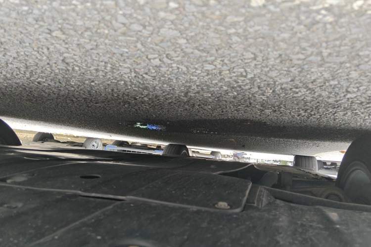 Used XPeng P7 2021 480E Chassis Front Left