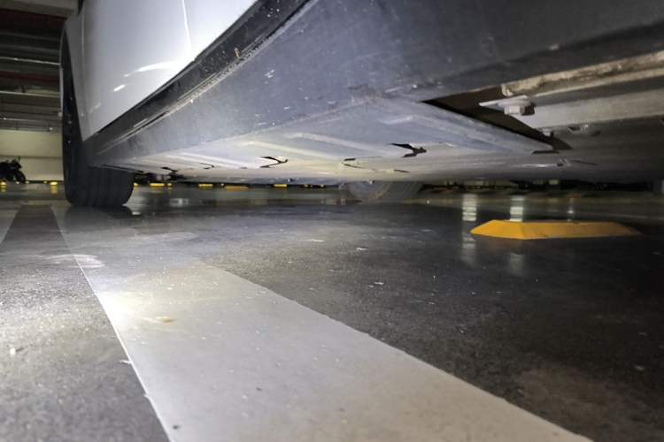 Used XPeng P7 2021 480E Chassis Rear Left