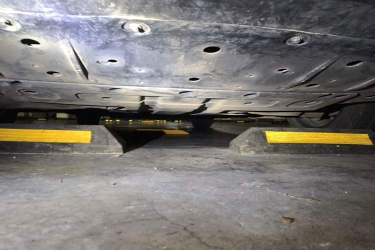 Used XPeng P7 2021 480E Chassis Rear
