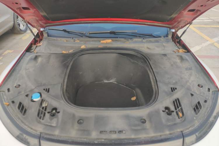 Used XPeng P7 2021 480N Engine Bay