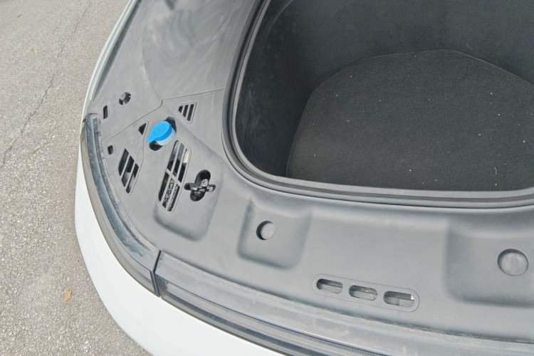 Used XPeng P7 2021 480E Engine Bay Right