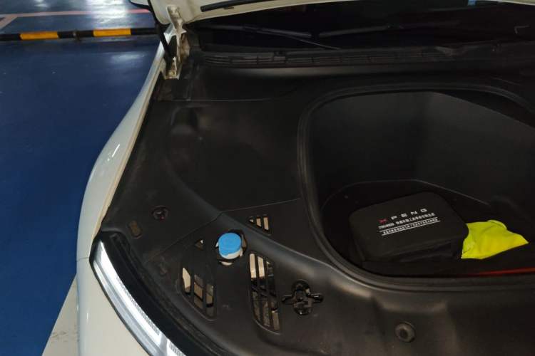 Used XPeng P7 2021 670G Engine Bay Right
