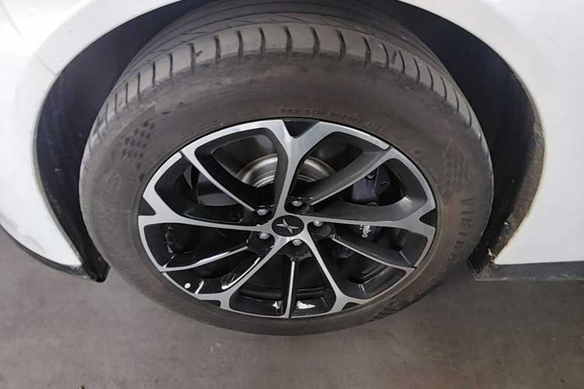 Used XPeng P7 2021 670G Left Front Wheel Hub