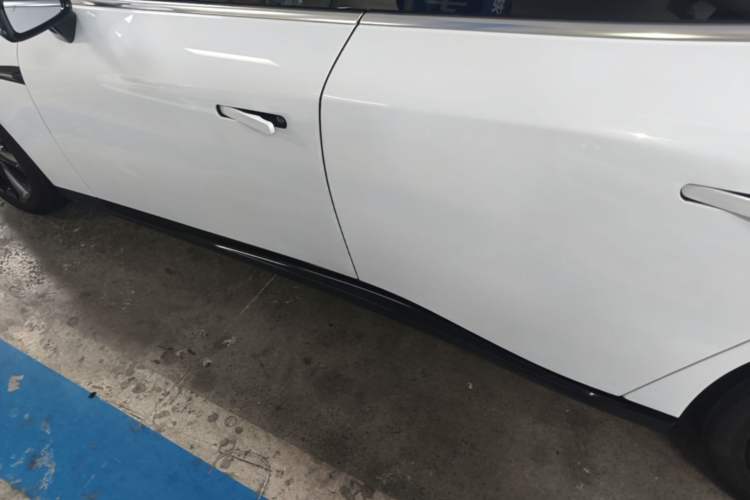 Used XPeng P7 2021 480N Left Side Sill