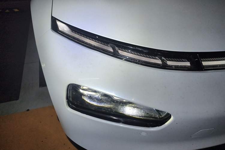 Used XPeng P7 2021 480E Right Front Headlight