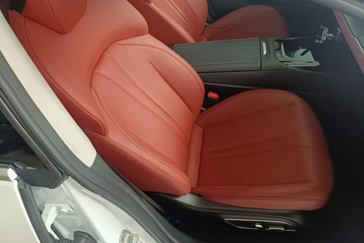Used XPeng P7 2021 480N Right Front Seat
