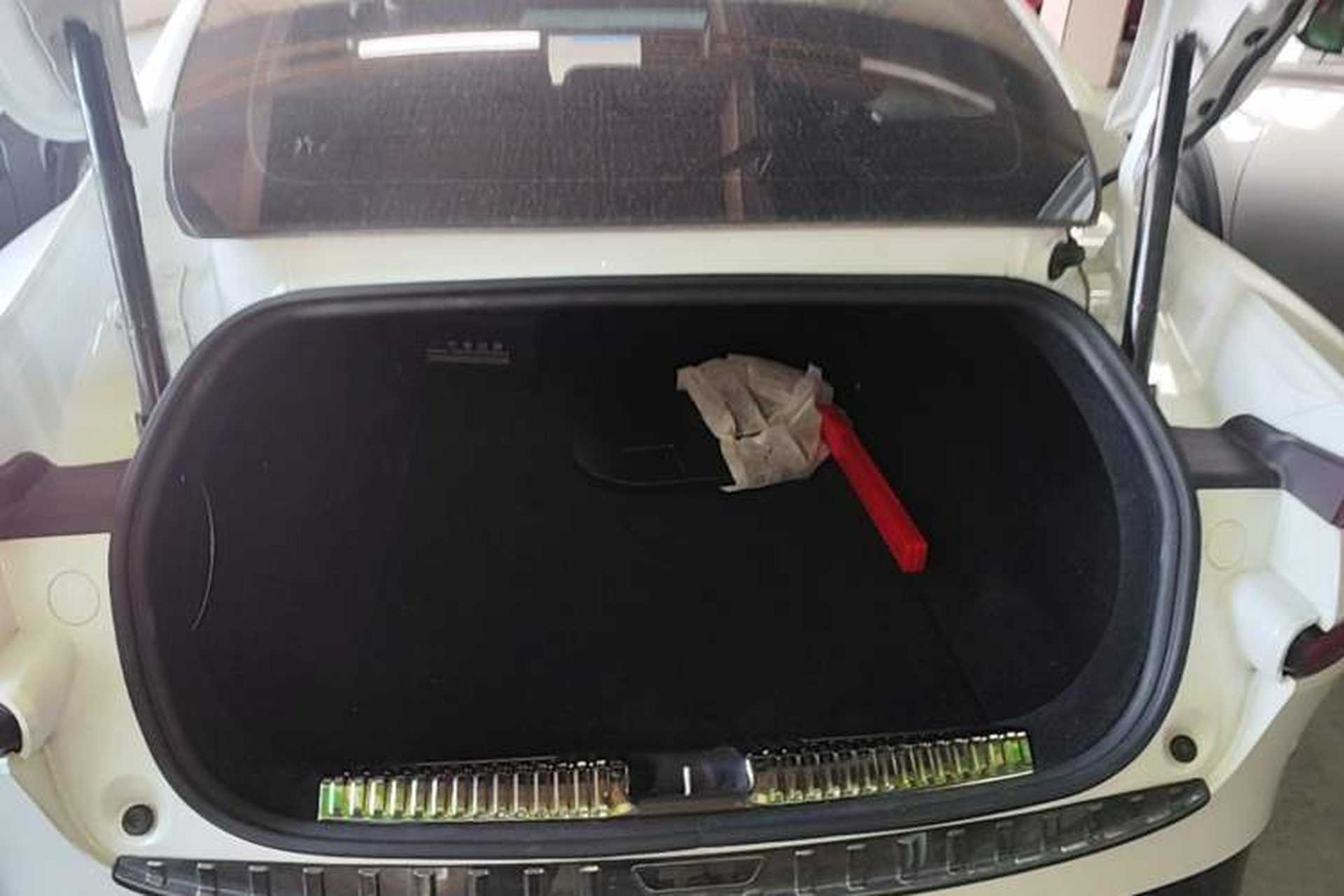 Used XPeng P7 2021 670G Trunk