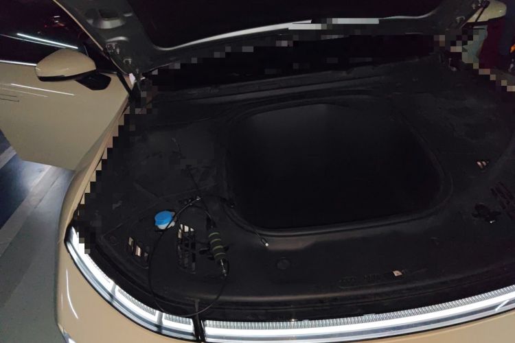 Used XPeng P7 2021 480N Engine Bay Right
