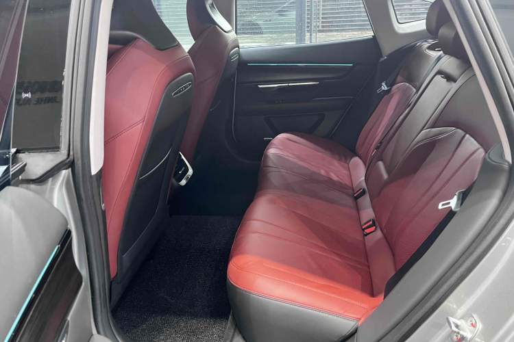 Used XPeng P7 2021 480N Interior 4