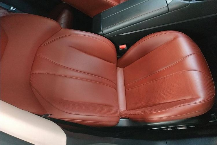 Used XPeng P7 2021 480N Right Front Seat