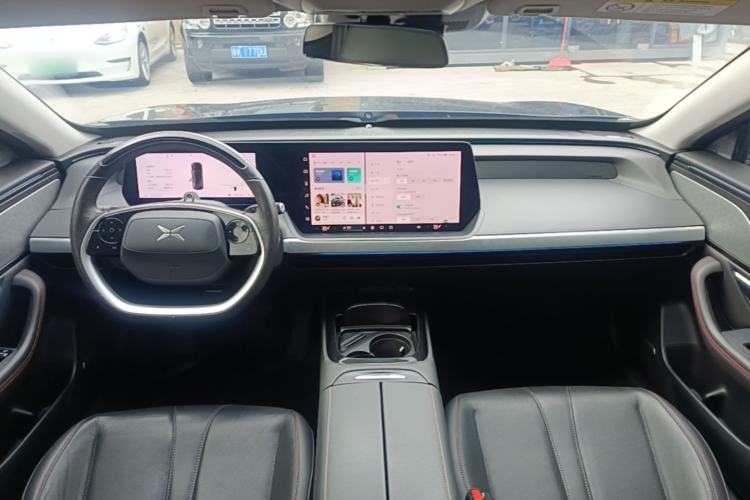 Used XPeng P7 2022 480G+ Center Console