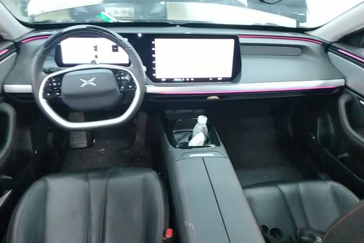 Used XPeng P7 2022 670N+ Center Console