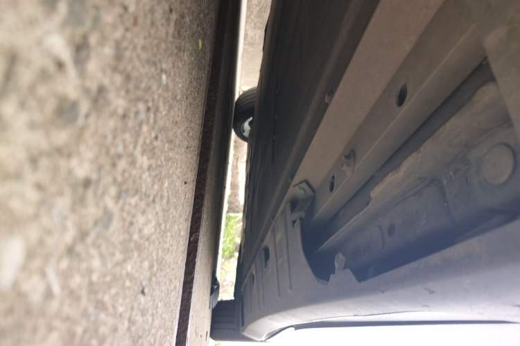 Used XPeng P7 2022 670N+ Chassis Front Left