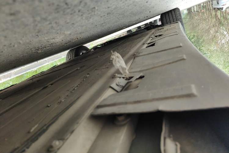 Used XPeng P7 2022 480E Chassis Rear Left