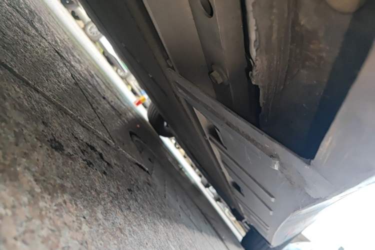 Used XPeng P7 2022 625E Chassis Rear Right