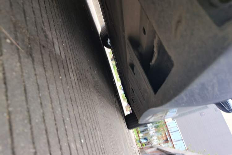 Used XPeng P7 2022 670N+ Chassis Rear Right