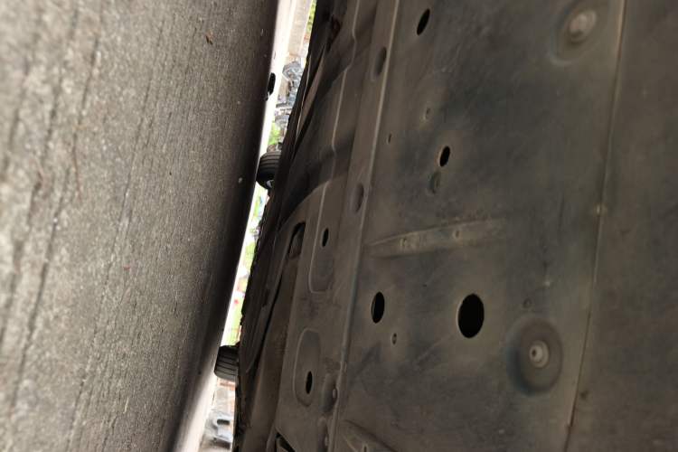 Used XPeng P7 2022 670N+ Chassis Rear