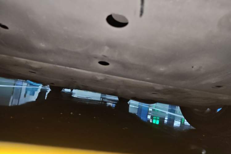 Used XPeng P7 2022 670N+ Chassis Rear