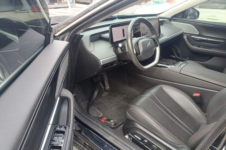 Used XPeng P7 2022 480G+ Driver Seat