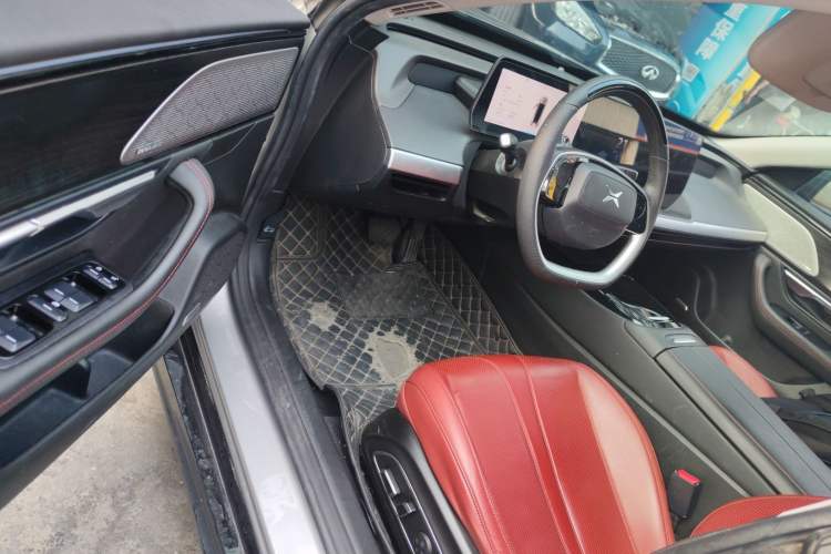 Used XPeng P7 2022 670N+ Driver Seat