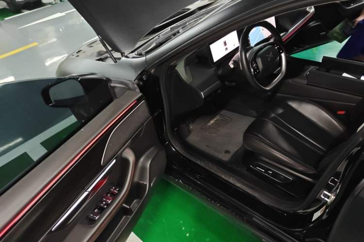 Used XPeng P7 2022 670N+ Driver Seat
