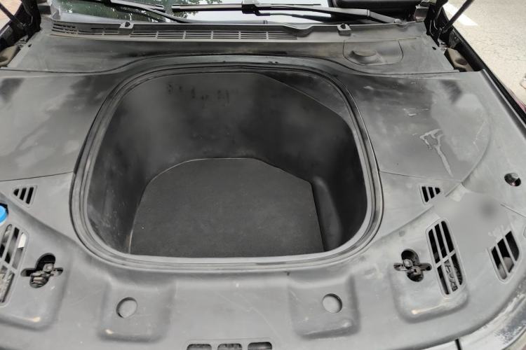 Used XPeng P7 2022 480E Engine Bay