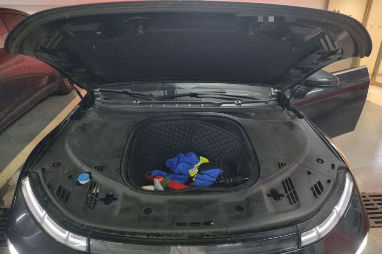 Used XPeng P7 2022 480E Engine Bay