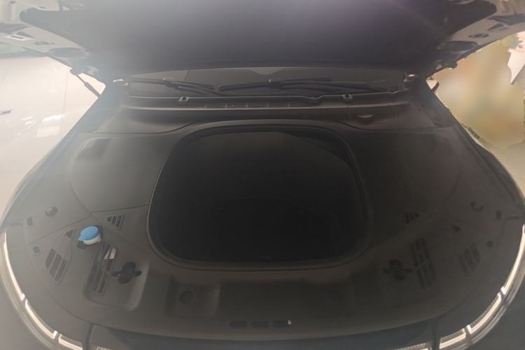 Used XPeng P7 2022 625E Engine Bay