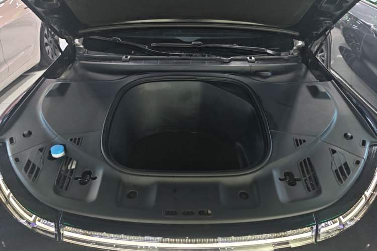 Used XPeng P7 2022 480G Engine Bay