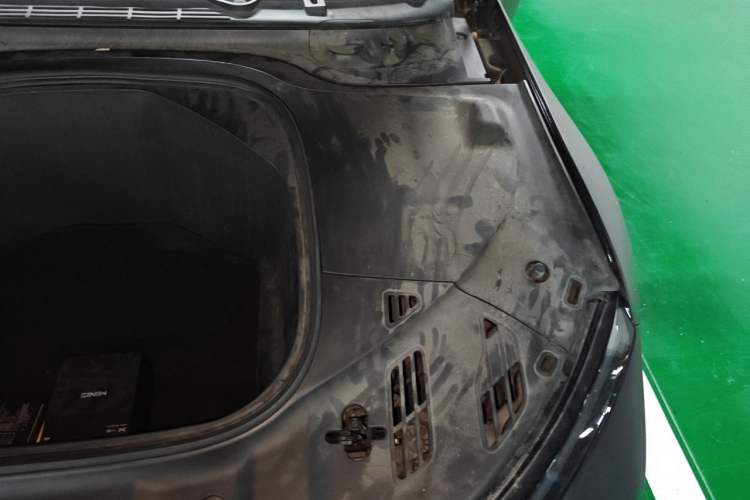 Used XPeng P7 2022 670N+ Engine Bay Left