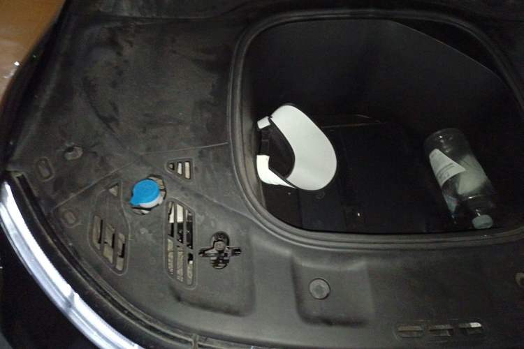 Used XPeng P7 2022 480E Engine Bay Right