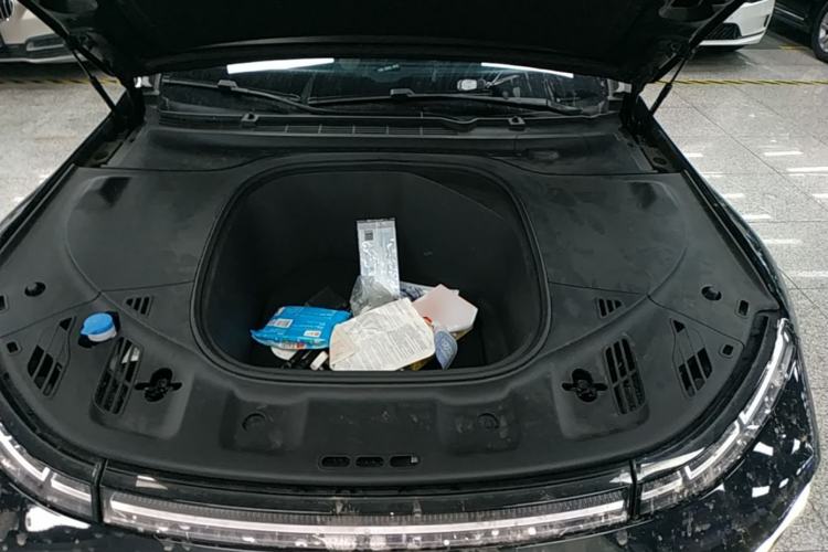 Used XPeng P7 2022 670N+ Engine Bay
