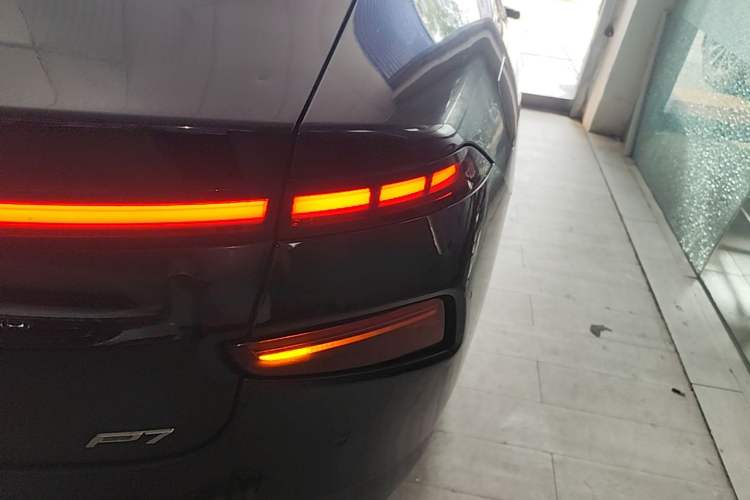 Used XPeng P7 2022 625E Exterior 3