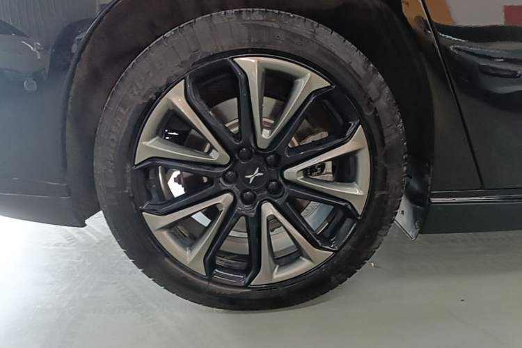 Used XPeng P7 2022 670N+ Exterior 5