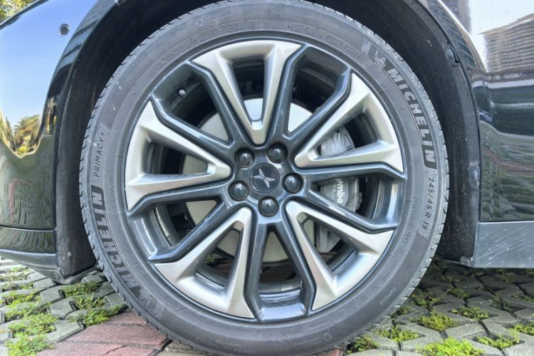 Used XPeng P7 2022 670N+ Exterior 9