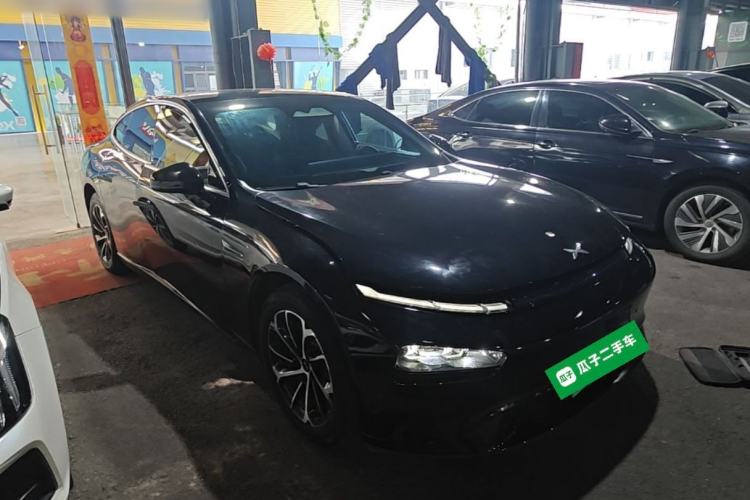Used XPeng P7 2022 625E Front Right 45 Deg