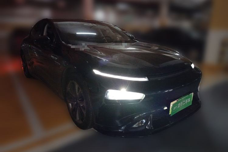 Used XPeng P7 2022 480E Front Right 45 Deg