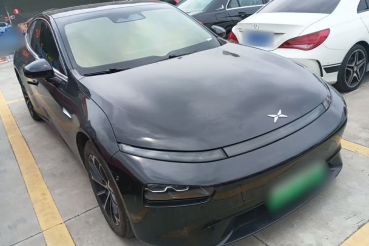 Used XPeng P7 2022 625E Front Right 45 Deg